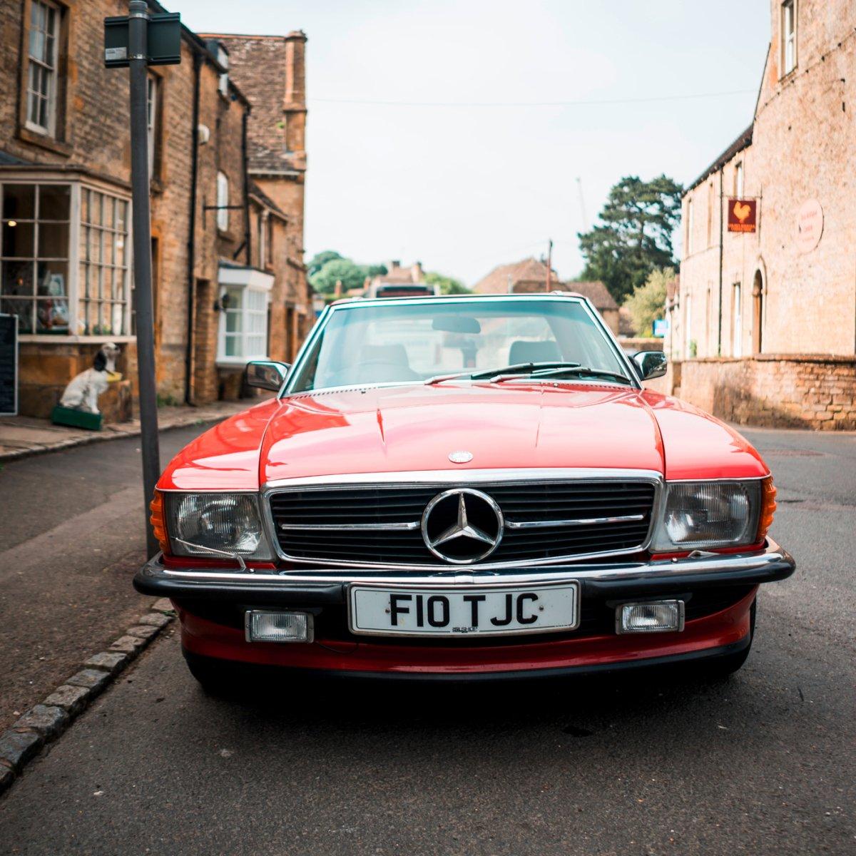 Oldtimer Mercedes SL (R107)